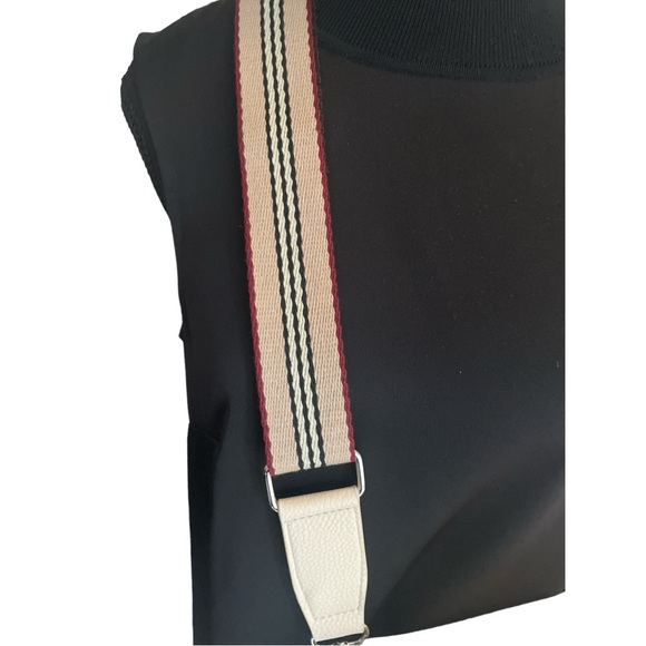 NWT Pretty Simple Sutton Crossbody Sling Bag NWT - Picture 7 of 12